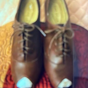 VTG:Brown Lace Up Shoes/ Open toe